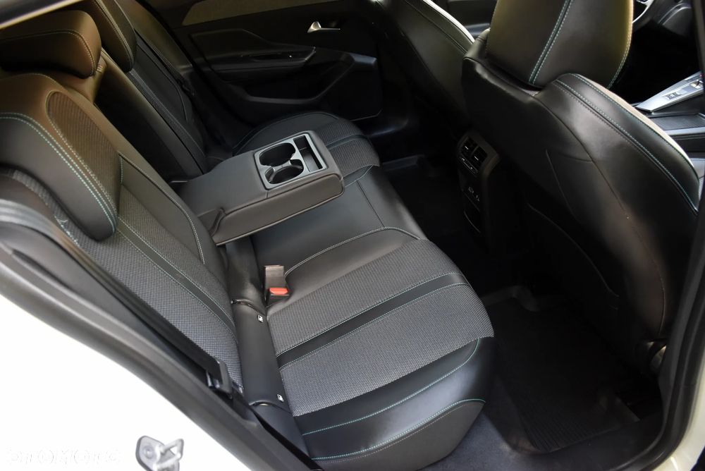 Peugeot 308 BlueHDi 130 EAT8 Stop & Start Allure Business-Paket - 8
