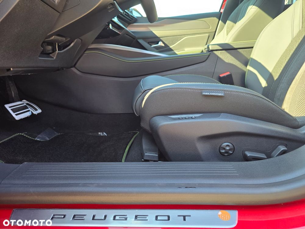 Peugeot 408 1.2 PureTech mHEV GT Exclusive S&S e-DSC6 - 12