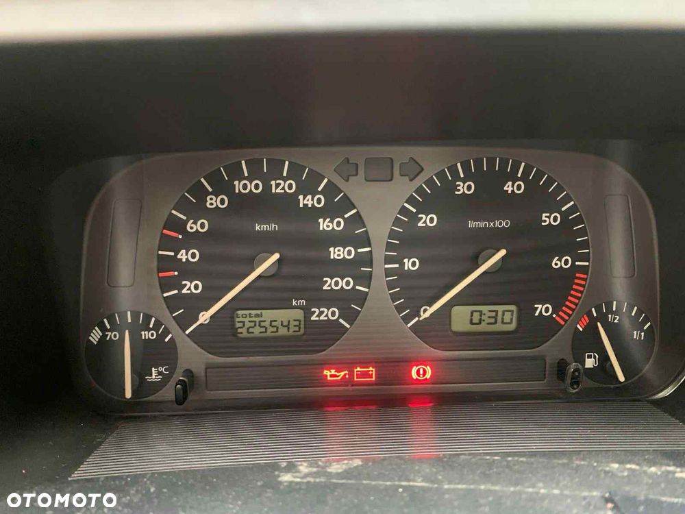 Volkswagen Vento - 9