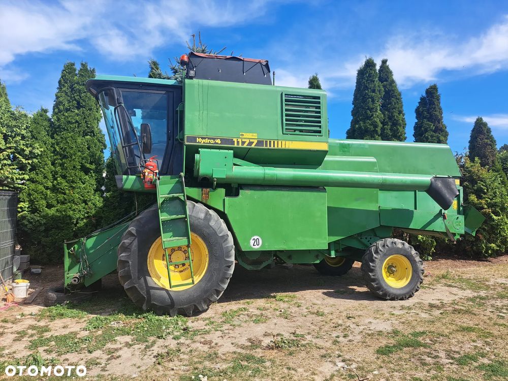 John Deere 1177 Hydro 4 - 4