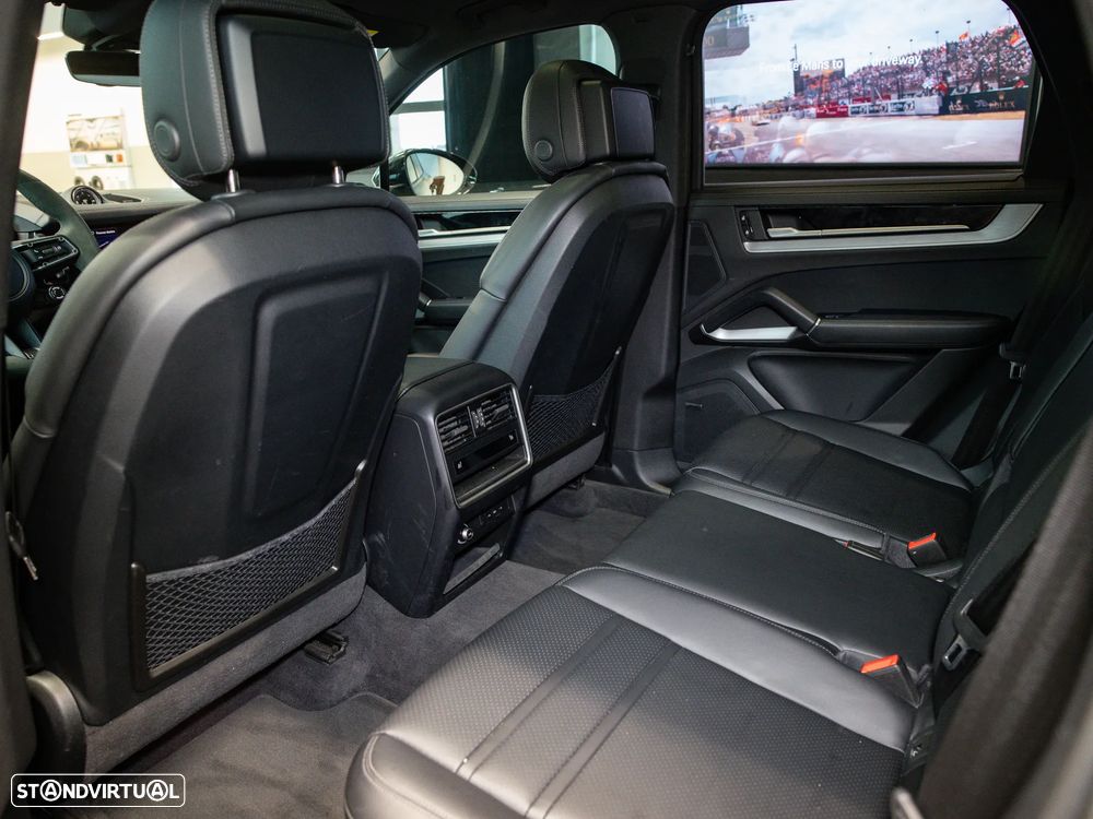 Porsche Cayenne S E-Hybrid - 40