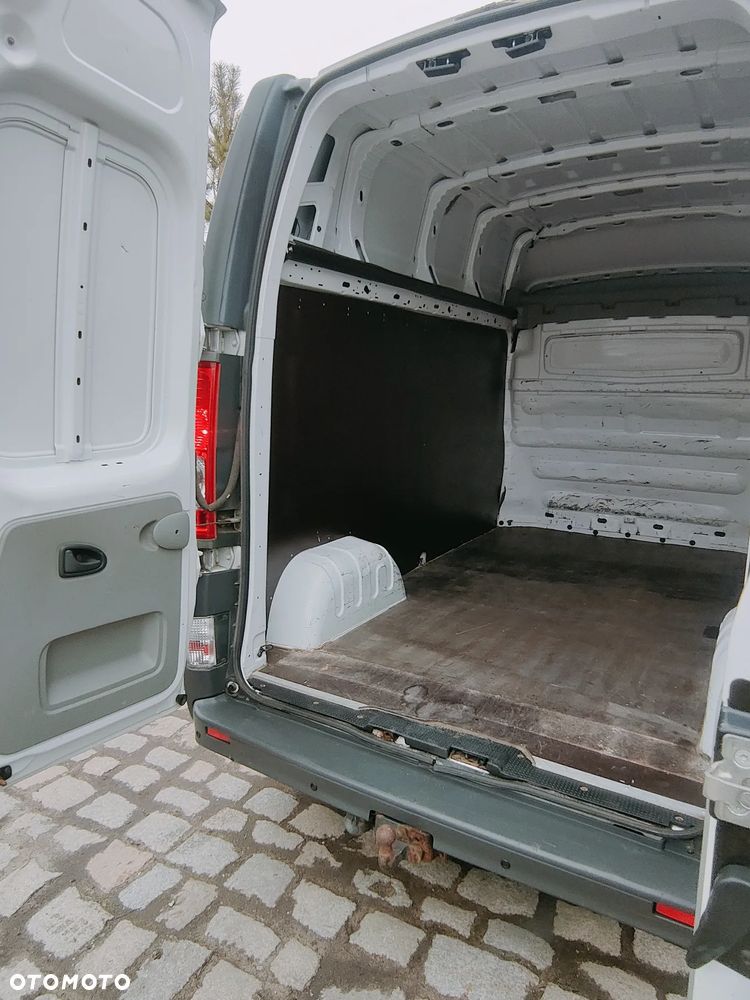 Renault Trafic L2H2 2,0DCI 115 - 13