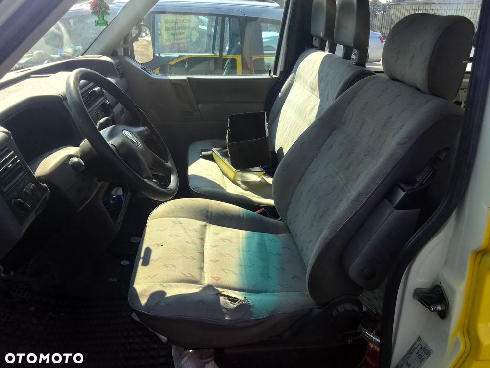 VOLKSWAGEN TRANSPORTER 1.9 TD 68KM 2000R - CZĘŚCI !!! - 11