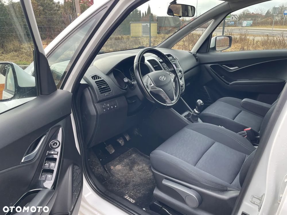 Hyundai ix20 1.4 blue Comfort - 4