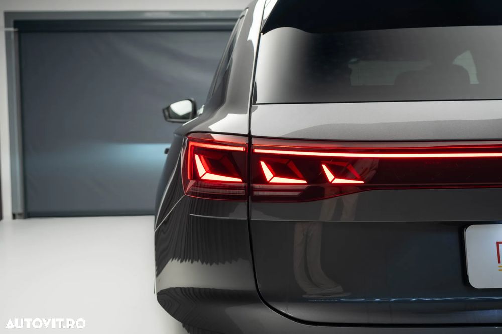 Volkswagen Touareg V6 TDI 4MOTION R-Line - 16