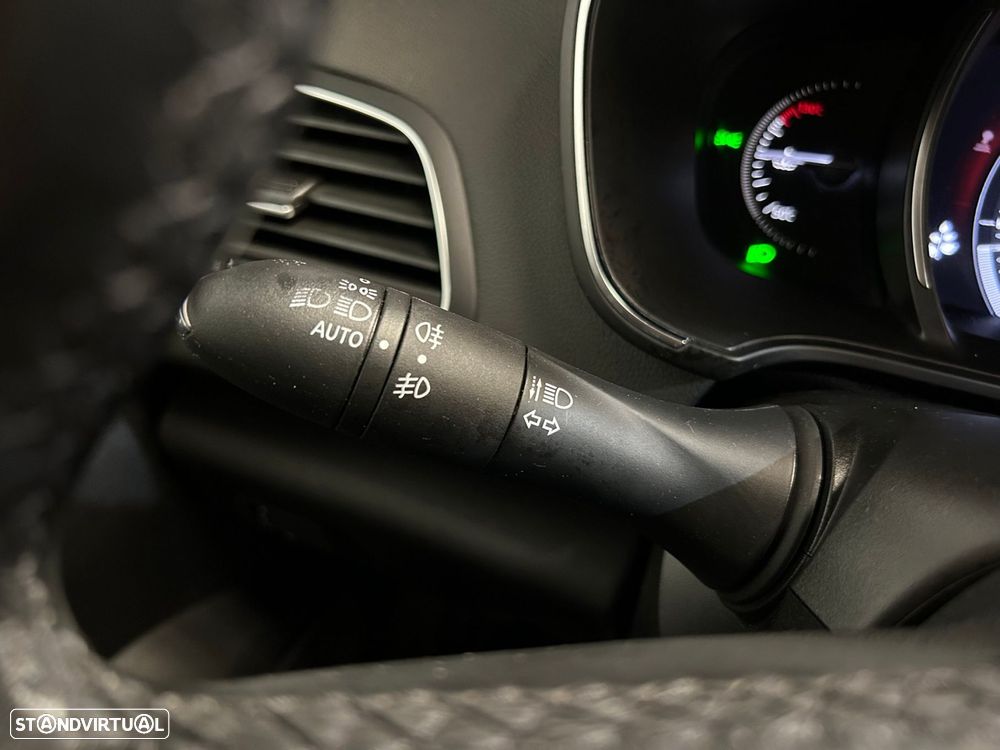 Renault Mégane Sport Tourer TCe 140 GPF BOSE EDITION - 36