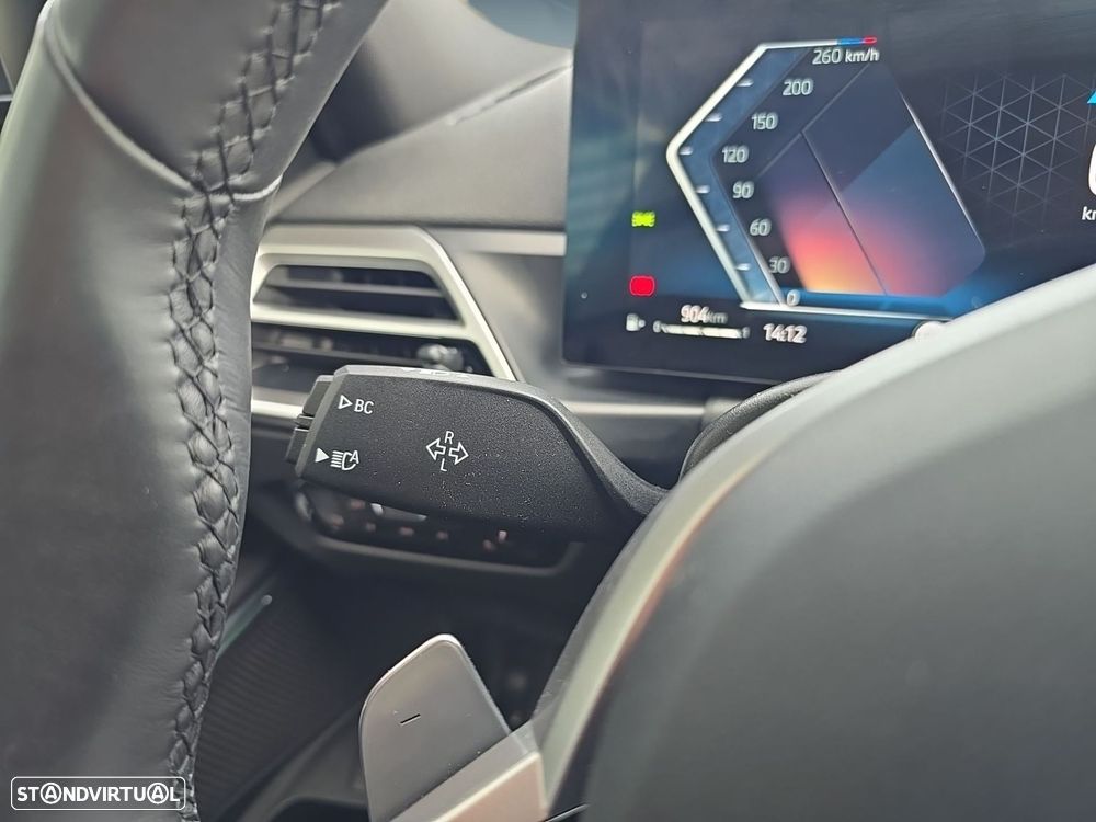 BMW 320 d Pack Desportivo M Auto - 15