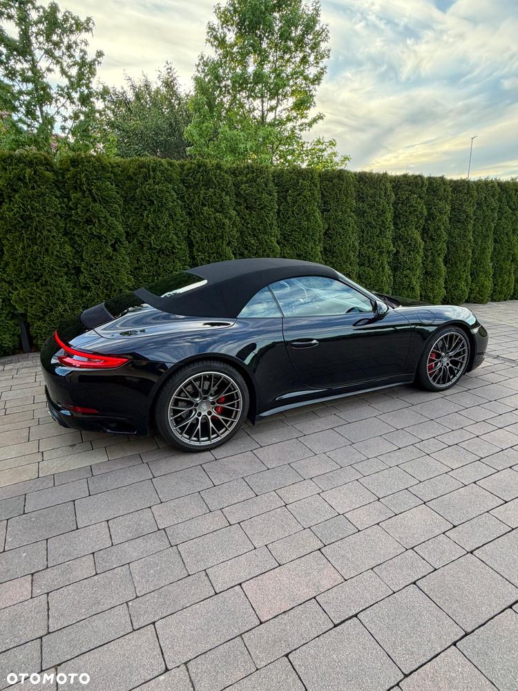 Porsche 911 Carrera 4S PDK - 8
