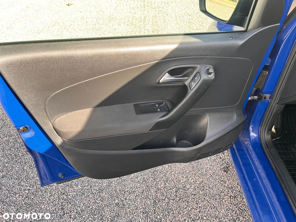 Volkswagen Polo 1.2 Comfortline - 23