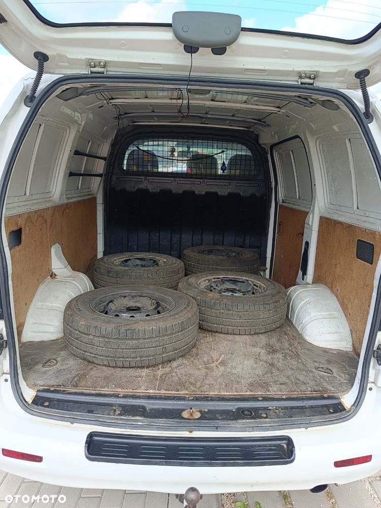 Hyundai H-1 - 11