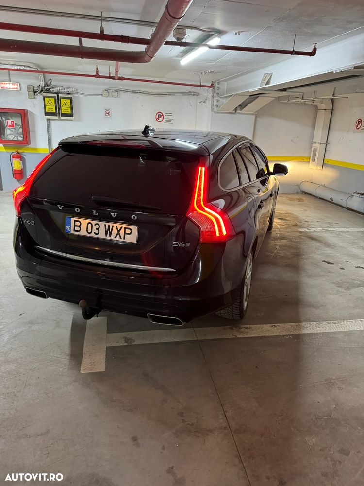 Volvo V60 D6 Twin Engine Geartronic Momentum - 6