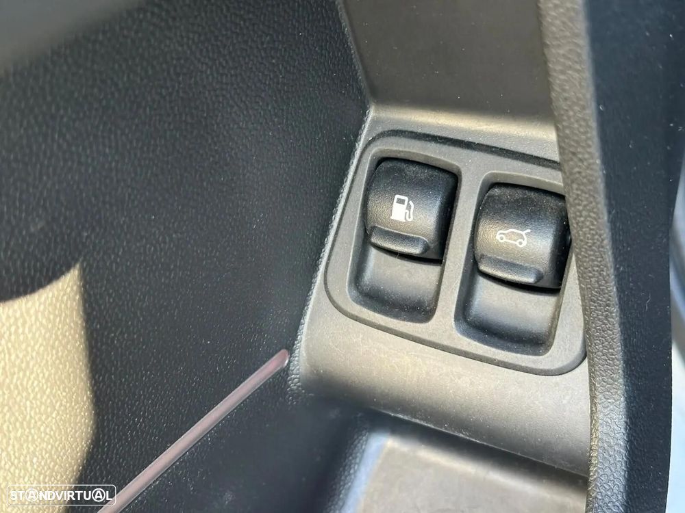 MINI Countryman Cooper SE ALL4 Auto - 37