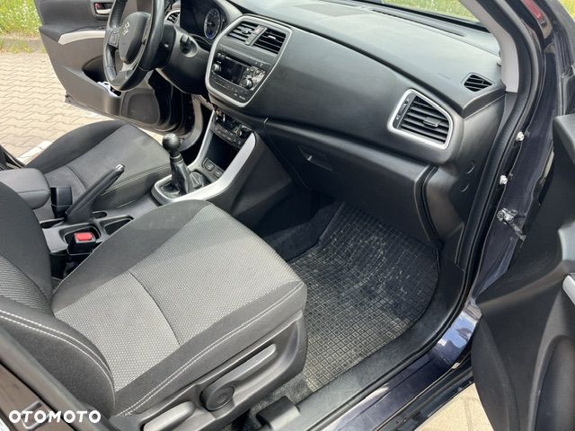 Suzuki SX4 1.6 Premium - 21