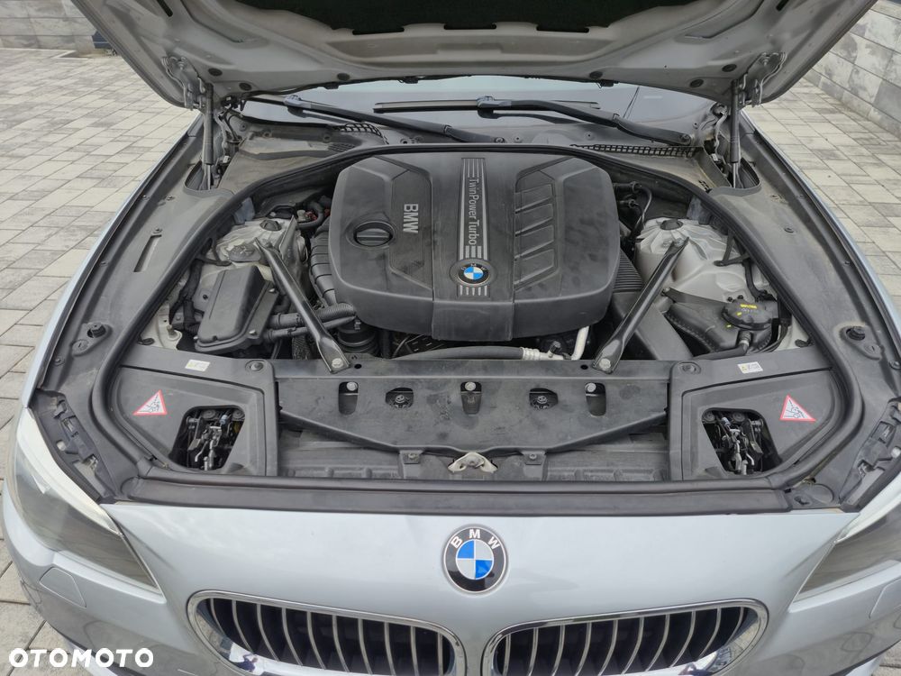 BMW Seria 5 525d xDrive Sport-Aut Modern Line - 18
