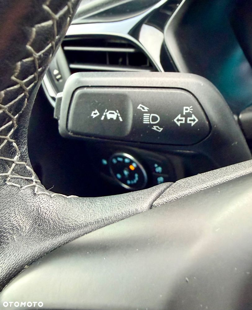 Ford Fiesta 1.1 S&S COOL&CONNECT - 19