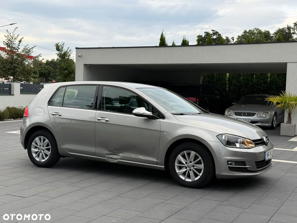 Volkswagen Golf 1.4 TSI BlueMotion Technology DSG Comfortline - 4