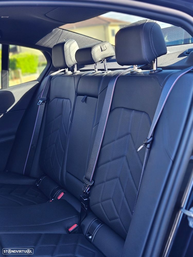 BMW i5 eDrive40 Pack Desportivo M Pro - 17