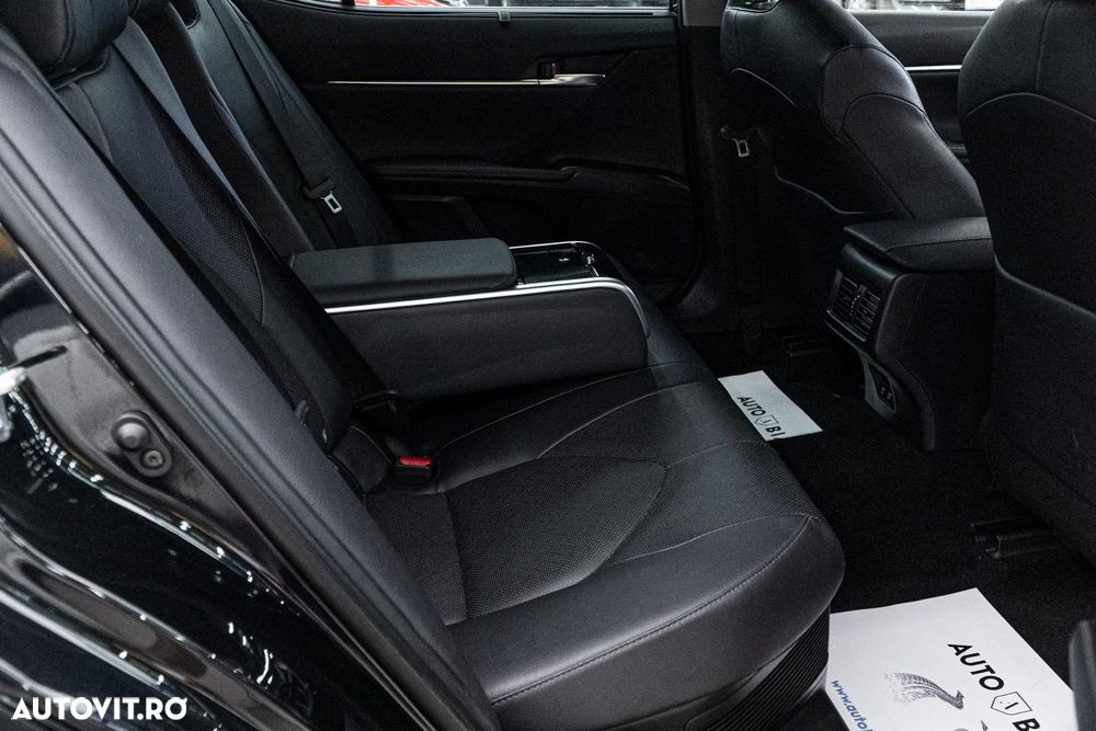 Toyota Camry 2.5 Exclusive - 9