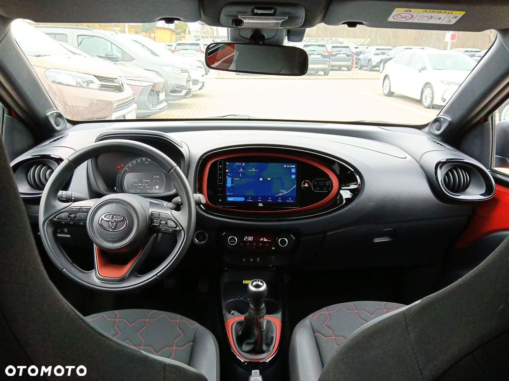 Toyota Aygo X - 12