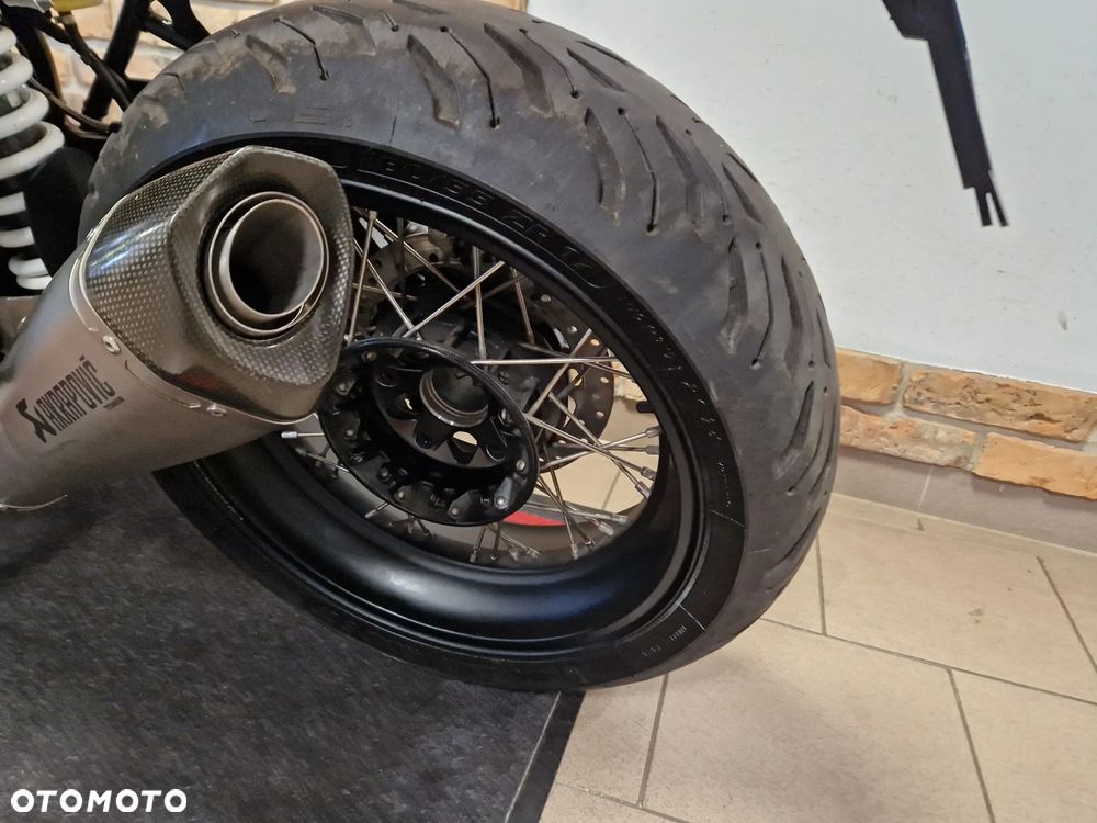 BMW R - 12
