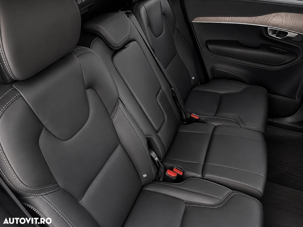 Volvo XC 90 B5 D AWD Plus Bright - 25