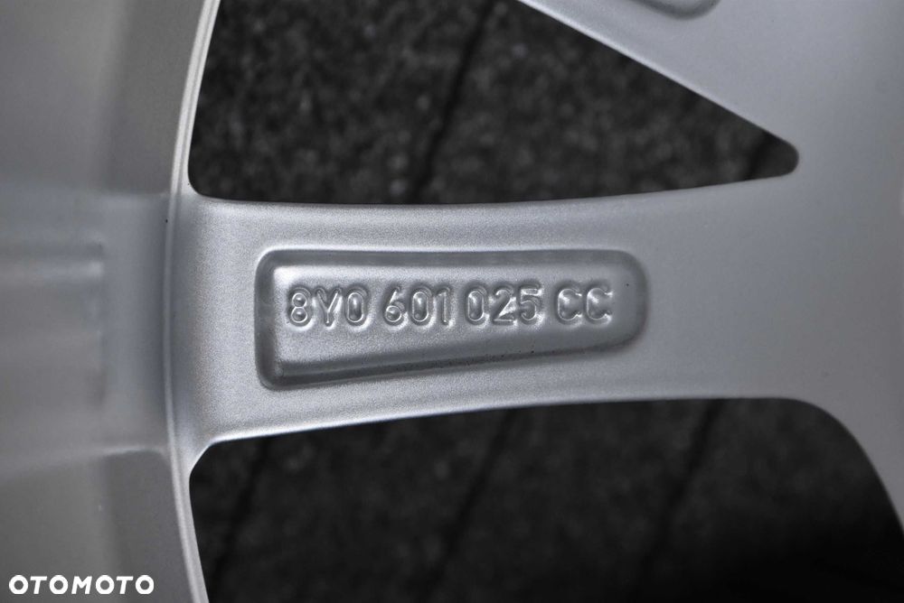 Koła zimowe OEM Audi A3 8Y0 8V0 17" NOWE Goodyear 2024r oryginał - 8