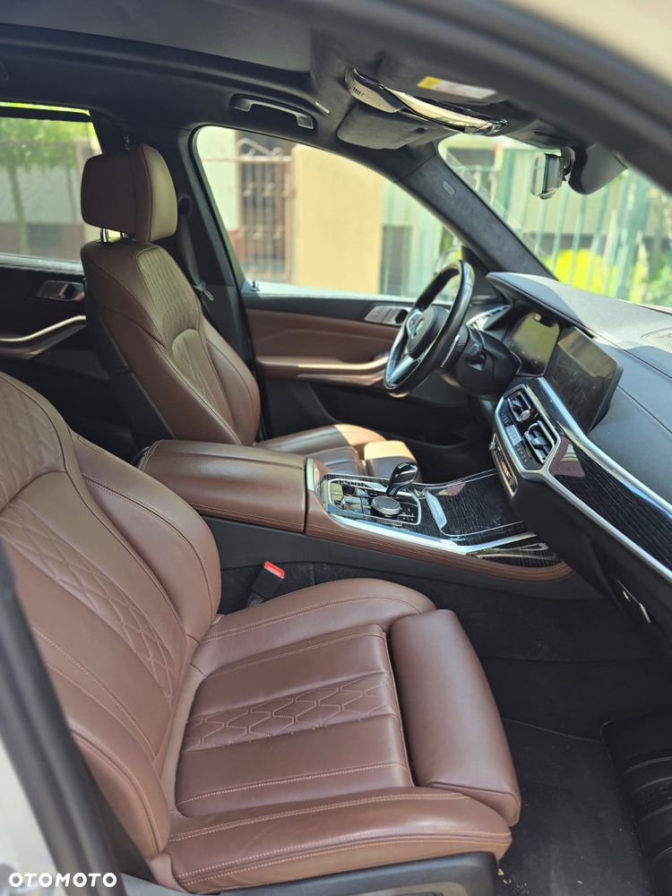 BMW X7 - 8