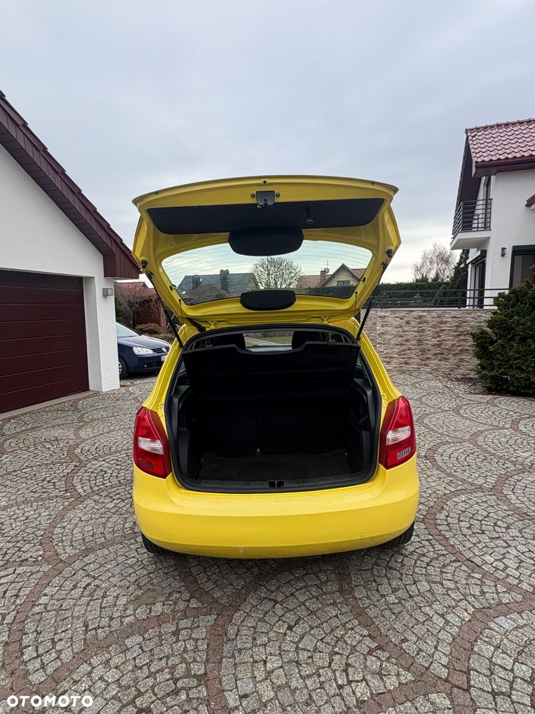 Skoda Fabia 1.2 HTP FAMILY - 9