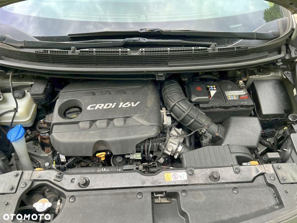 Kia Carens 1.7 CRDi Spirit - 29