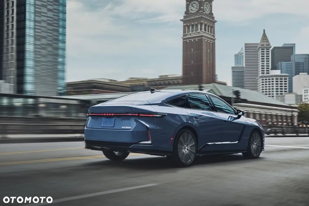 Lexus ES 300h Prestige - 7