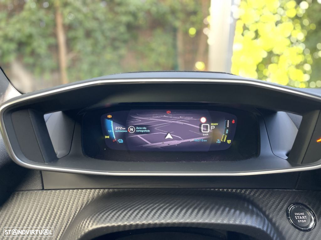 Peugeot e-2008 50 kWh GT - 38
