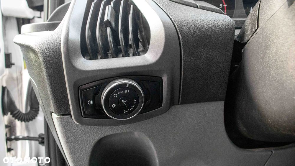 Ford Transit Custom - 16