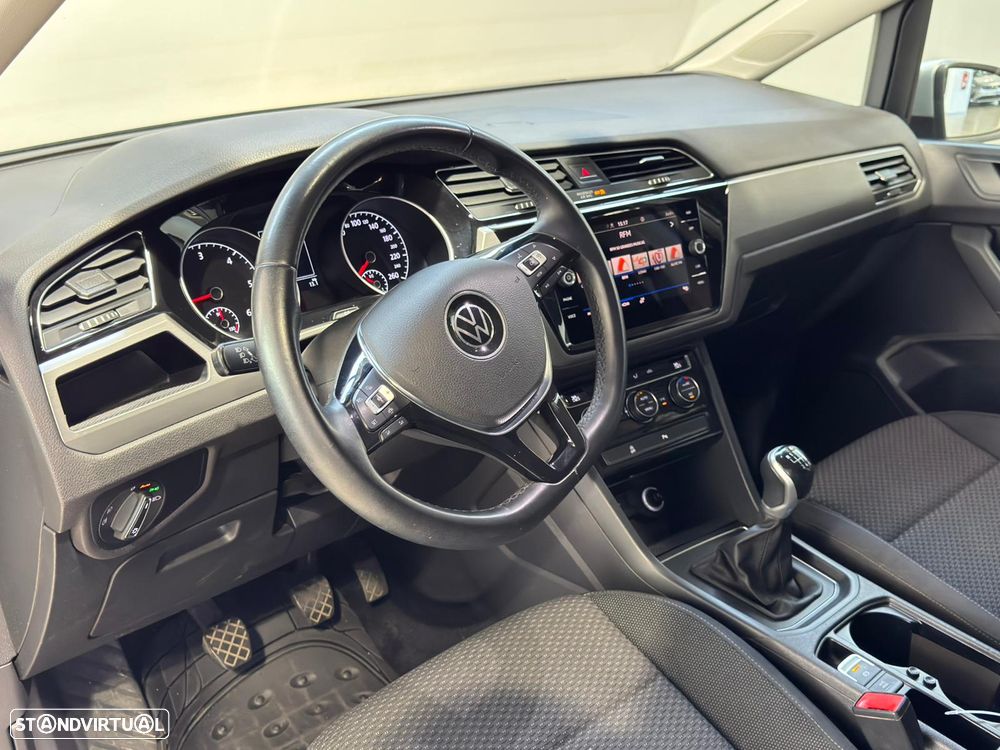 VW Touran 2.0 TDI Confortline - 12