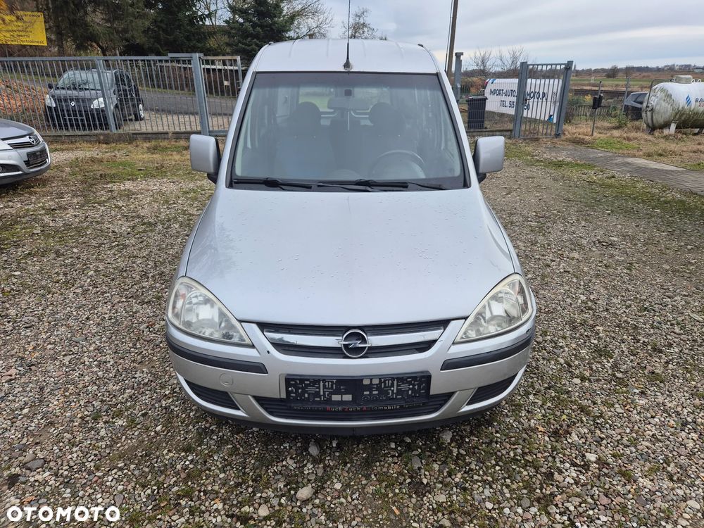 Opel Combo Tour 1.6 Comfort - 2
