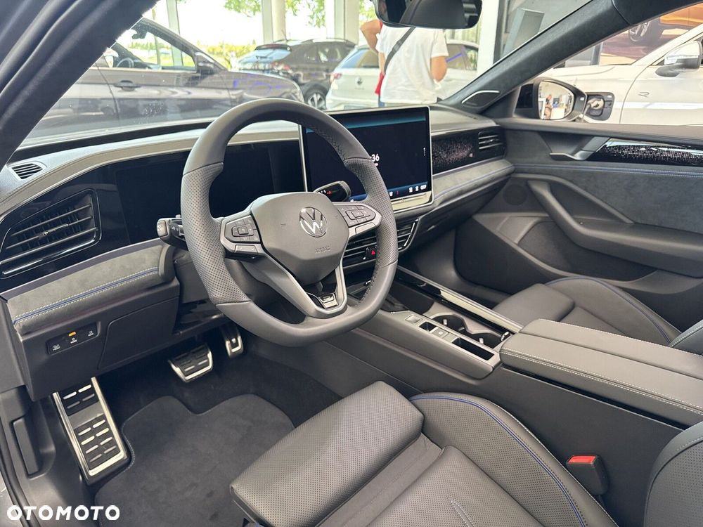 Volkswagen Passat - 10