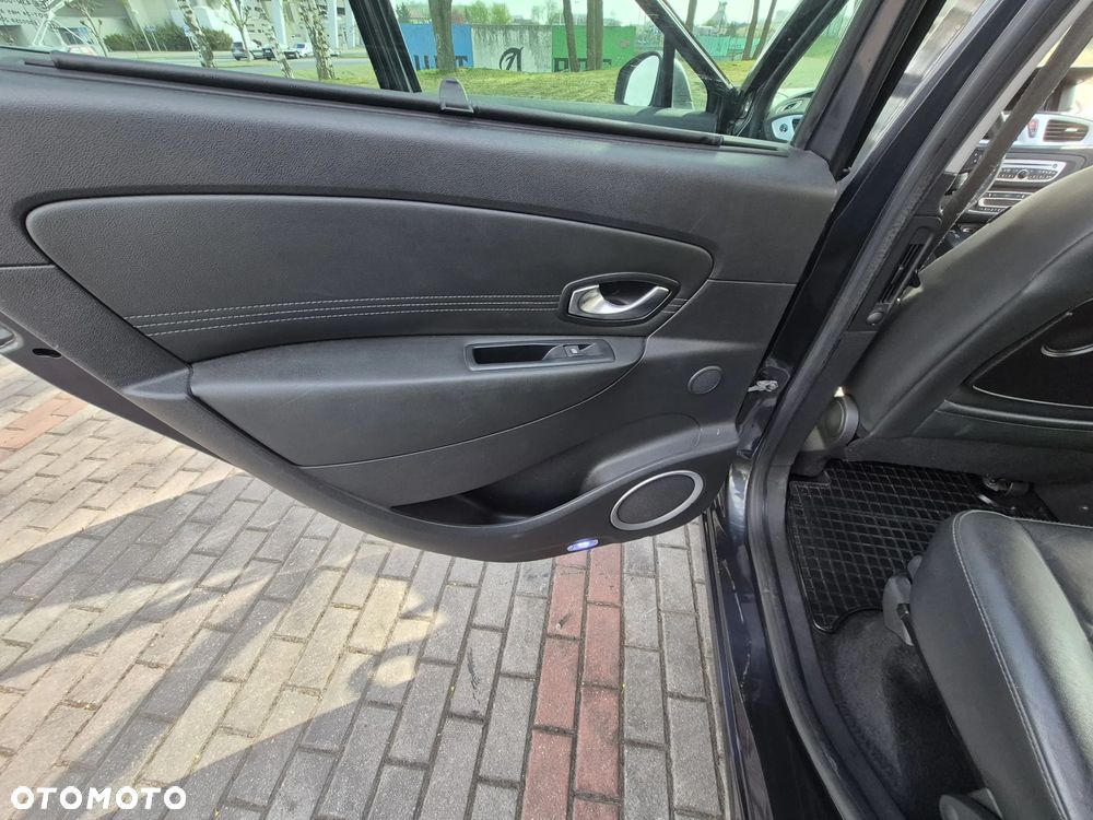 Renault Scenic 1.9 dCi FAP Privilege - 16