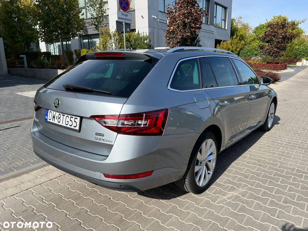 Skoda Superb 2.0 TDI Style DSG - 5