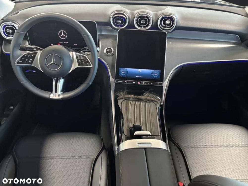 Mercedes-Benz GLC - 11