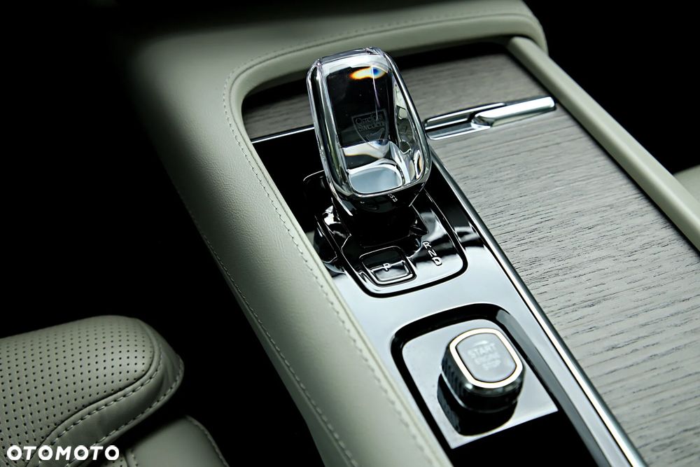 Volvo XC 90 B5 D AWD Ultimate Bright 7os - 16
