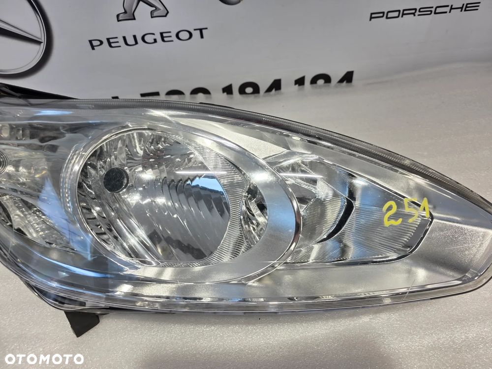 FORD C-MAX MK2 II 10-14 PRAWA LAMPA PREDNIA PRZÓD , NR AM51-13W029AF , NR AUKCJI LPP251 - 8