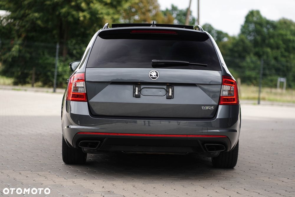 Skoda Octavia 2.0 TDI RS - 8