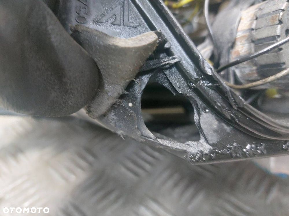 LAMPA PRAWY PRZÓD ALFA ROMEO GT I XENON 60681585 - 5