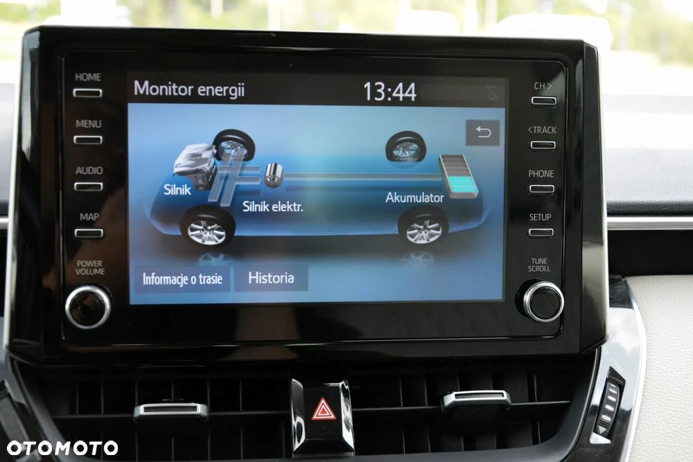 Toyota Corolla 1.8 Hybrid Comfort - 29