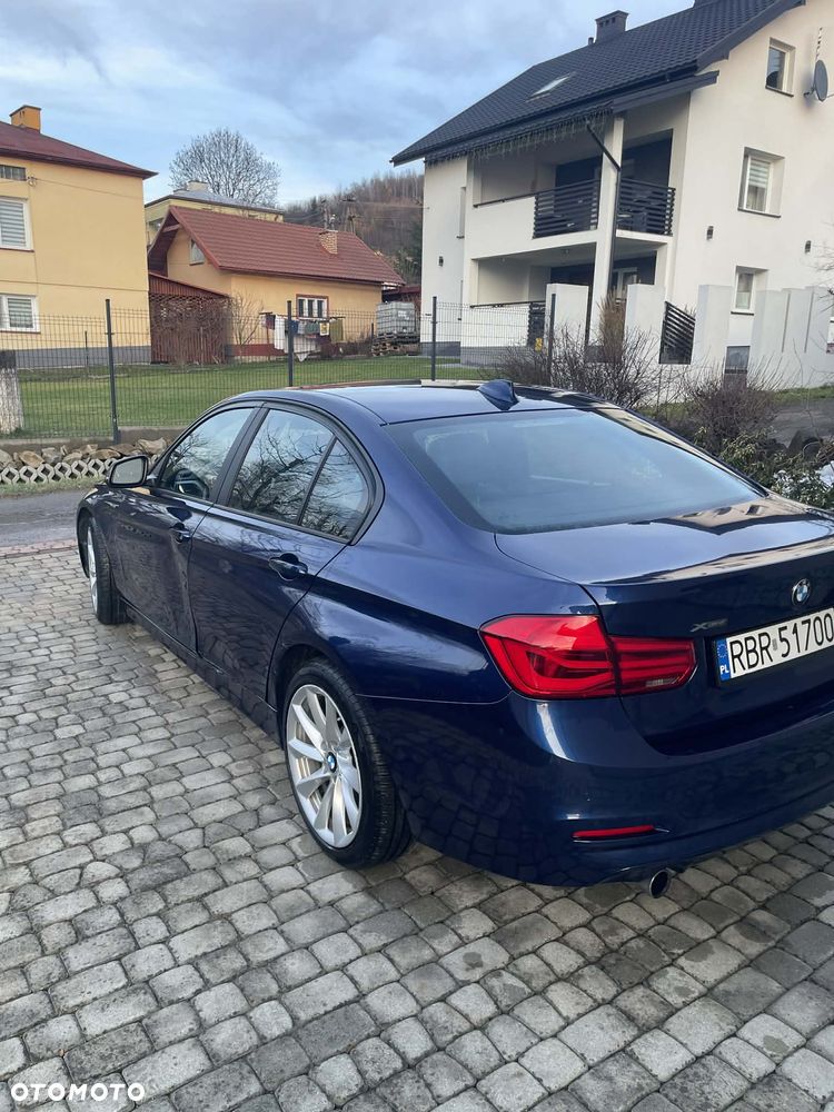 BMW Seria 3 320i xDrive Edition M Sport Shadow - 6