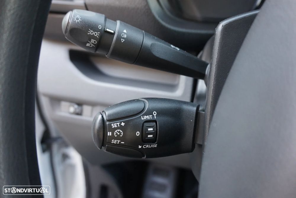 Opel Vivaro 2.0 cdti 145 L3H1 Essentia IVA dedutível - 36