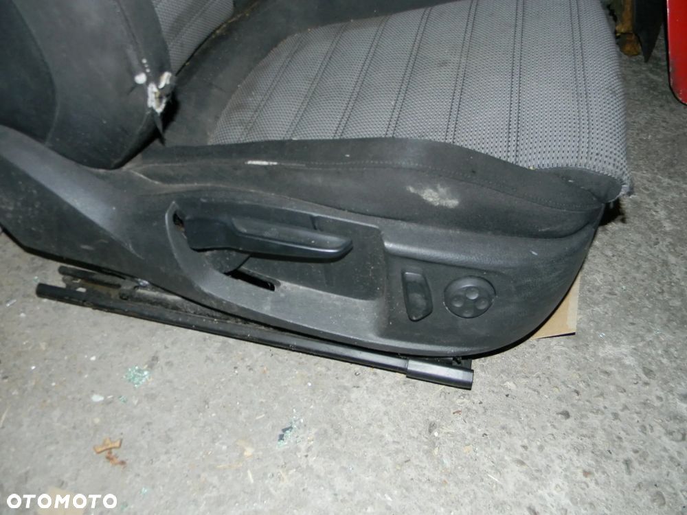 fotel prawy elektryczny siedzisko VW PASSAT B6 - 6