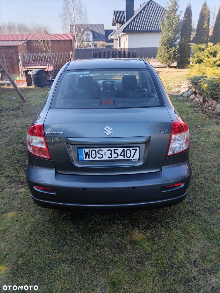 Suzuki SX4 1.6 GS / Premium - 4