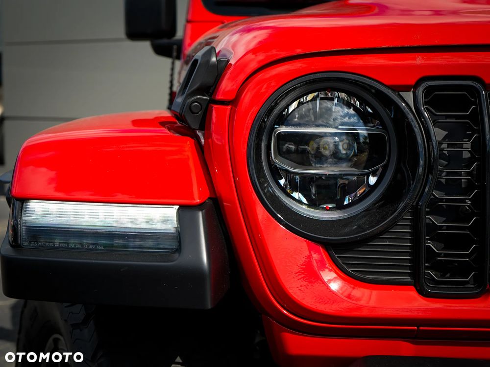 Jeep Wrangler - 5