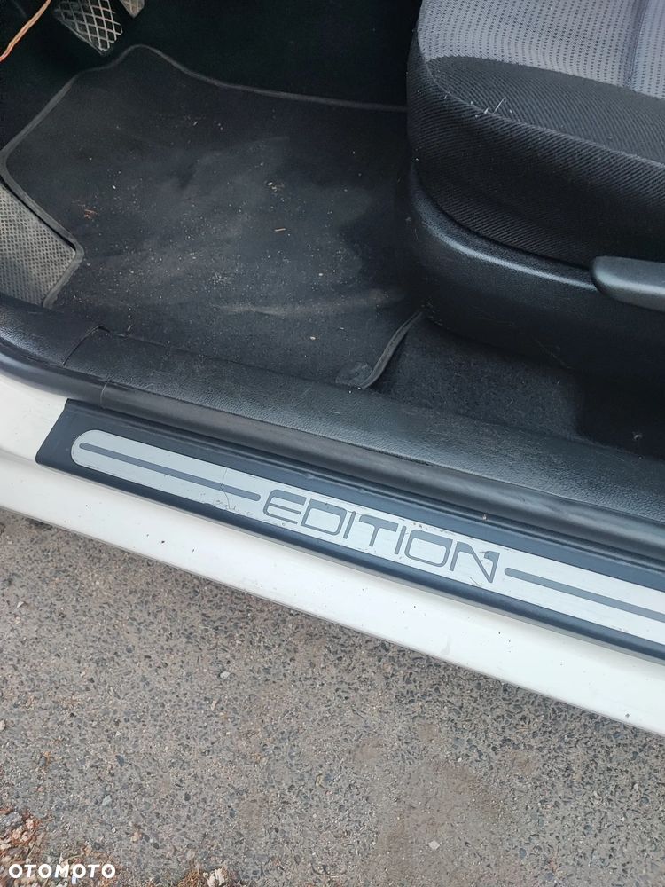 Volkswagen Golf - 35
