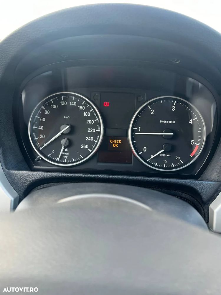 BMW Seria 3 318d - 29